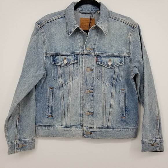 Levi's | NWT Ex-Boyfriend Trucker Denim Jacket - Picture 2 of 9